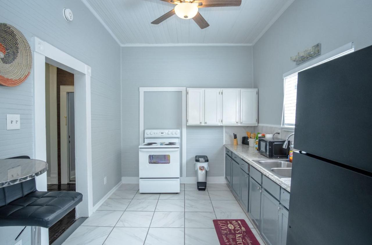 Remodeled Historic 2Br 1Ba House Near Downtown Διαμέρισμα Σαν Αντόνιο Εξωτερικό φωτογραφία